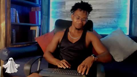 Snapshot of jamalmyst_ chatting on October 17, 2025, 4:37 am   online show from October 17, 2025, 4:37 am