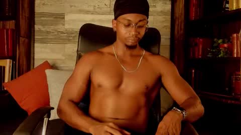 Snapshot of jamalmyst_ chatting on October 18, 2025, 4:04 am   online show from October 18, 2025, 4:04 am
