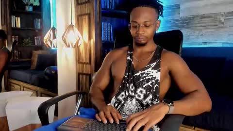 Snapshot of jamalmyst_ chatting on October 24, 2025, 3:36 am   online show from October 24, 2025, 3:36 am