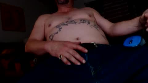 what you in too online show from January 6, 2025, 12:24 pm