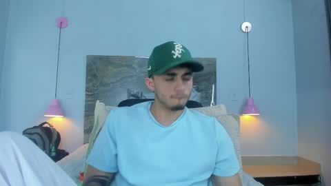 james_06_ online show from May 18, 2026, 11:27 am