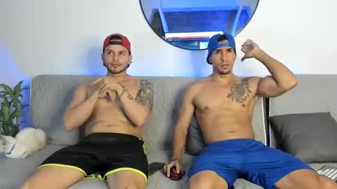 james_and_max online show from May 15, 2026, 3:46 am
