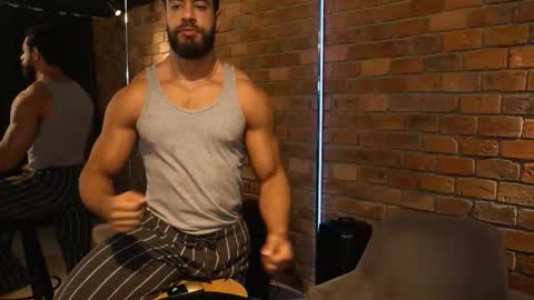 Snapshot of james_axel chatting on October 11, 2025, 1:53 pm James Axel online show from October 11, 2025, 1:53 pm