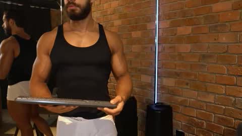 Snapshot of james_axel chatting on October 27, 2025, 2:21 pm James Axel online show from October 27, 2025, 2:21 pm