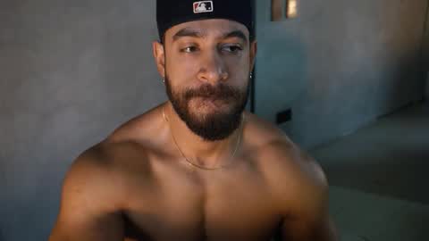 James Axel online show from November 5, 2025, 1:33 pm