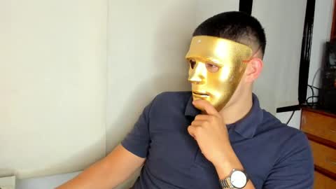 james_cr online show from February 11, 2025, 7:02 am