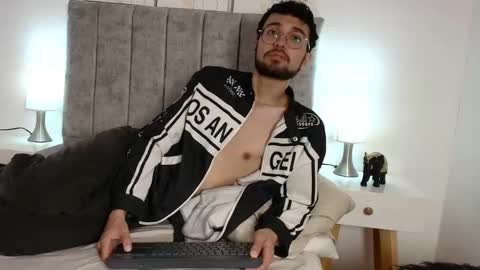 James Potter  online show from February 4, 2026, 7:09 pm