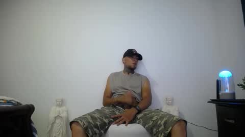 Snapshot of james_x28 chatting on October 28, 2025, 11:18 pm james_x28 online show from October 28, 2025, 11:18 pm