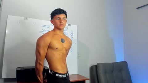 Snapshot of jamesgolden_ chatting on October 29, 2025, 11:17 pm jamesgolden_ online show from October 29, 2025, 11:17 pm