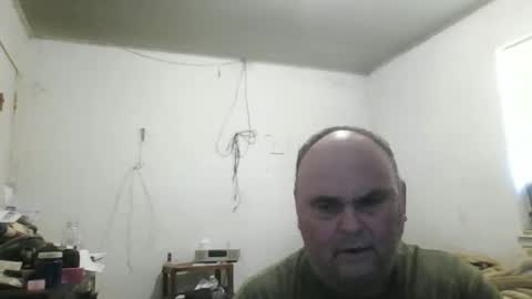 Hey online show from September 29, 2025, 5:40 pm