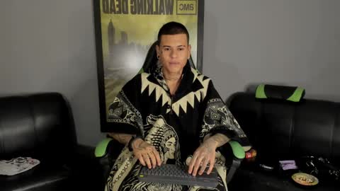 Jamesinked  online show from January 4, 2025, 5:16 am