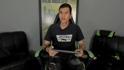 Jamesinked  online show from February 9, 2025, 6:26 pm