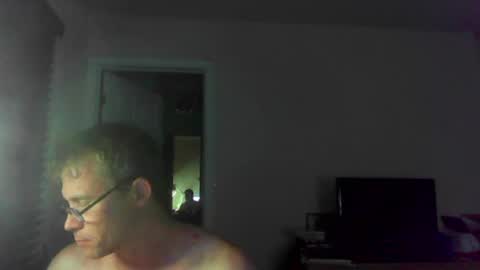 Snapshot of jamesjewels chatting on June 14, 2026, 5:31 am jamesjewels online show from June 14, 2026, 5:31 am