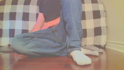 Snapshot of jamesknight57 chatting on November 9, 2025, 1:59 am James online show from November 9, 2025, 1:59 am