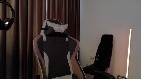 Snapshot of jamesmyersx chatting on January 10, 2026, 9:33 am JamesMyers online show from January 10, 2026, 9:33 am