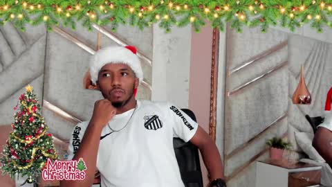 Snapshot of jamesparck chatting on December 23, 2024, 6:27 pm James online show from December 23, 2024, 6:27 pm