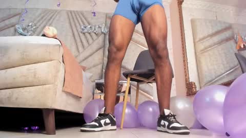 Snapshot of jamesparck chatting on February 17, 2025, 3:20 pm James online show from February 17, 2025, 3:20 pm