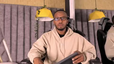 James  online show from April 16, 2026, 12:22 am