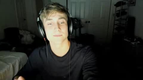 Snapshot of jamesterl chatting on December 27, 2024, 7:29 am Jamesterl online show from December 27, 2024, 7:29 am