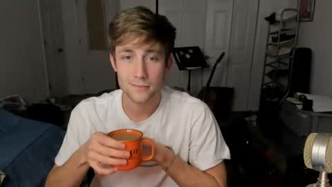 Snapshot of jamesterl chatting on January 20, 2025, 5:04 am Jamesterl online show from January 20, 2025, 5:04 am