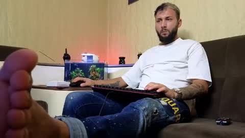 Robbie online show from September 12, 2025, 8:42 pm