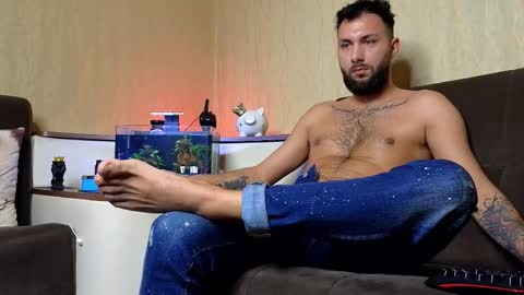 Robbie online show from October 3, 2025, 8:33 am