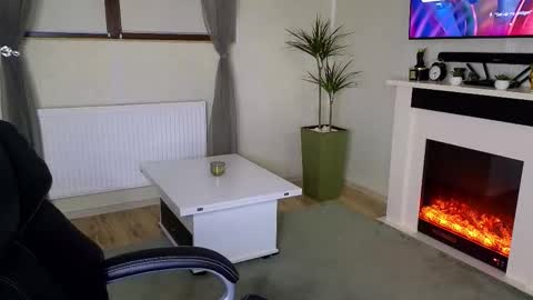 Snapshot of jamienoxus chatting on February 24, 2026, 6:33 am Robbie online show from February 24, 2026, 6:33 am