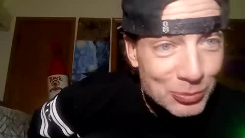 Snapshot of jamieshaneblueeyeswyo307 chatting on February 14, 2025, 12:14 pm Supafly307blueeyes9in online show from February 14, 2025, 12:14 pm
