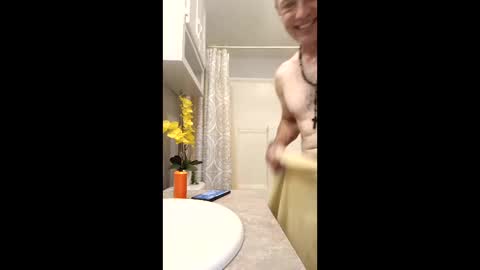 Snapshot of jamieshaneblueeyeswyo307 chatting on November 4, 2025, 12:32 am Supafly307blueeyes9in online show from November 4, 2025, 12:32 am