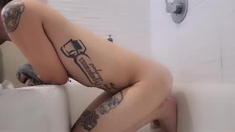 Snapshot of jamwarnerone chatting on March 21, 2026, 10:53 am Bootyshows online show from March 21, 2026, 10:53 am