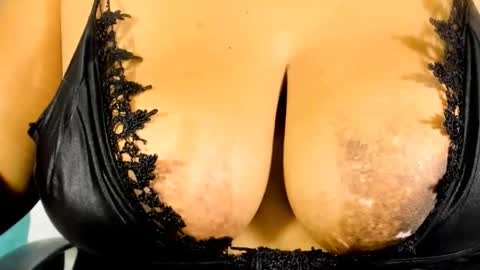 Snapshot of jan_milkhot chatting on October 24, 2025, 3:14 am jan_milkhot online show from October 24, 2025, 3:14 am