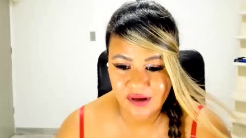 jan_milkhot online show from May 5, 2026, 4:42 am