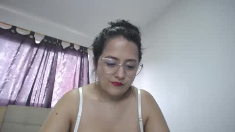 Johanna online show from May 17, 2026, 9:00 pm