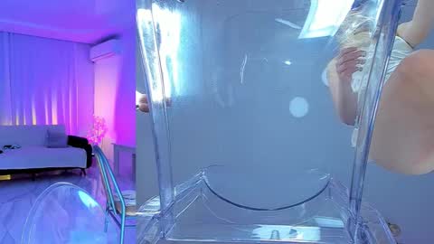 Jenia online show from February 27, 2025, 4:52 am