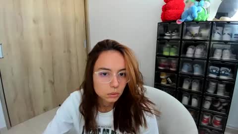 jane_ady online show from December 18, 2024, 3:11 pm