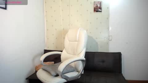 JANE online show from March 12, 2025, 10:50 pm