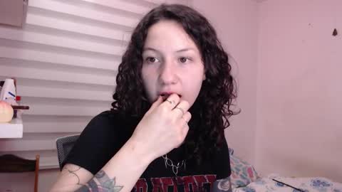 Jane online show from September 29, 2025, 7:13 am