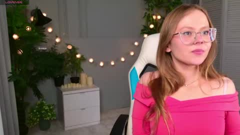 Snapshot of jane_westt chatting on April 13, 2026, 2:55 pm jane_westt online show from April 13, 2026, 2:55 pm