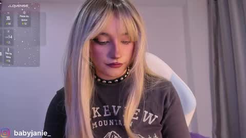 Snapshot of janee_lane chatting on May 11, 2026, 11:57 pm Jane online show from May 11, 2026, 11:57 pm