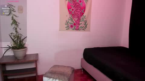 Snapshot of janeruss_ chatting on October 17, 2025, 7:00 am Jane online show from October 17, 2025, 7:00 am