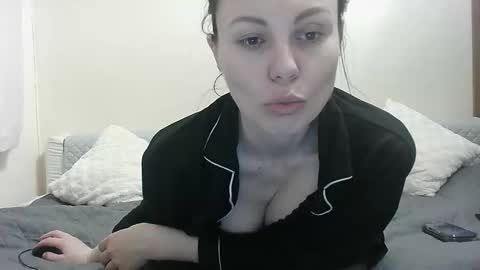 Janet online show from May 6, 2026, 3:02 am