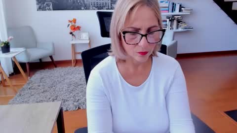 JANE TURNER MILF online show from October 23, 2025, 1:21 pm