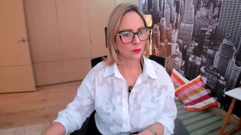 JANE TURNER MILF online show from February 9, 2026, 1:15 pm