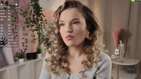 Hi Im Alice and here youll find something online show from December 21, 2025, 6:09 am