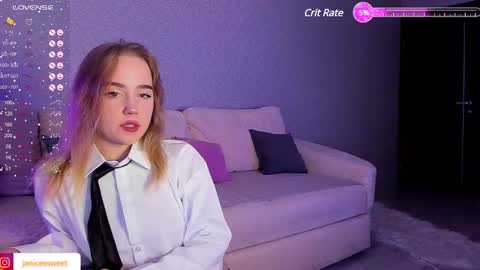 Snapshot of janice_sweet chatting on February 10, 2025, 2:41 am Janice online show from February 10, 2025, 2:41 am