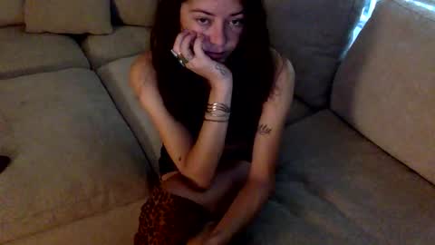 janicepepper online show from May 8, 2026, 1:49 pm