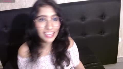 Snapshot of janitaa chatting on September 17, 2025, 4:03 am Jan online show from September 17, 2025, 4:03 am