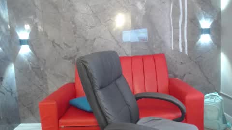 Snapshot of janitaa chatting on October 17, 2025, 8:00 pm Jan online show from October 17, 2025, 8:00 pm