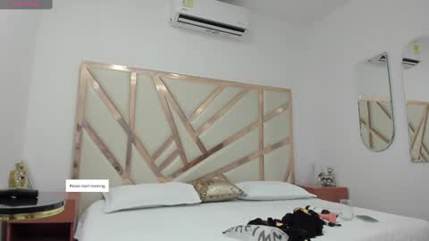 Snapshot of janna_foxx chatting on October 12, 2025, 3:38 am Janna online show from October 12, 2025, 3:38 am