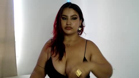 Snapshot of janne_1 chatting on January 12, 2025, 9:51 pm Janne online show from January 12, 2025, 9:51 pm